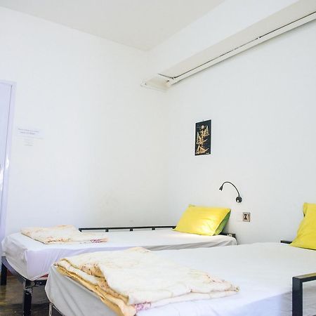 Dengba Hostel Γιανγκόν Εξωτερικό φωτογραφία