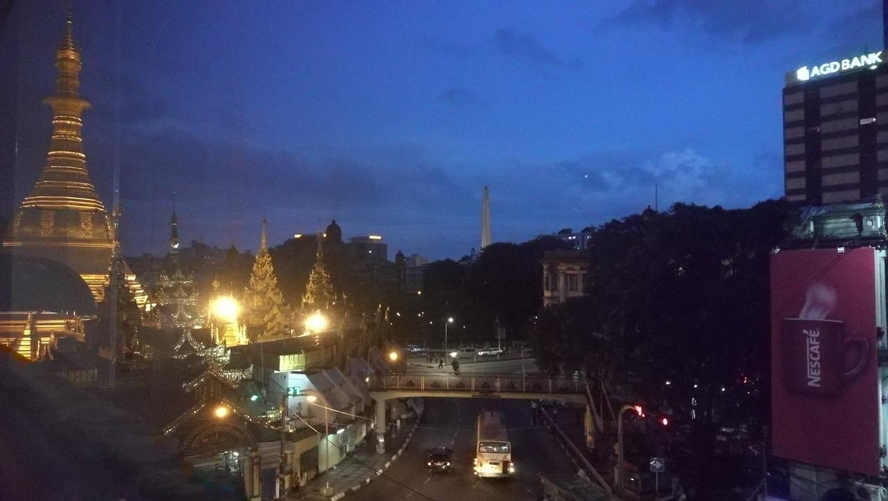 Dengba Hostel Γιανγκόν Εξωτερικό φωτογραφία