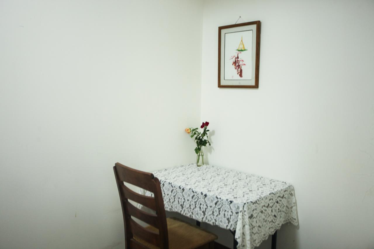 Dengba Hostel Γιανγκόν Εξωτερικό φωτογραφία