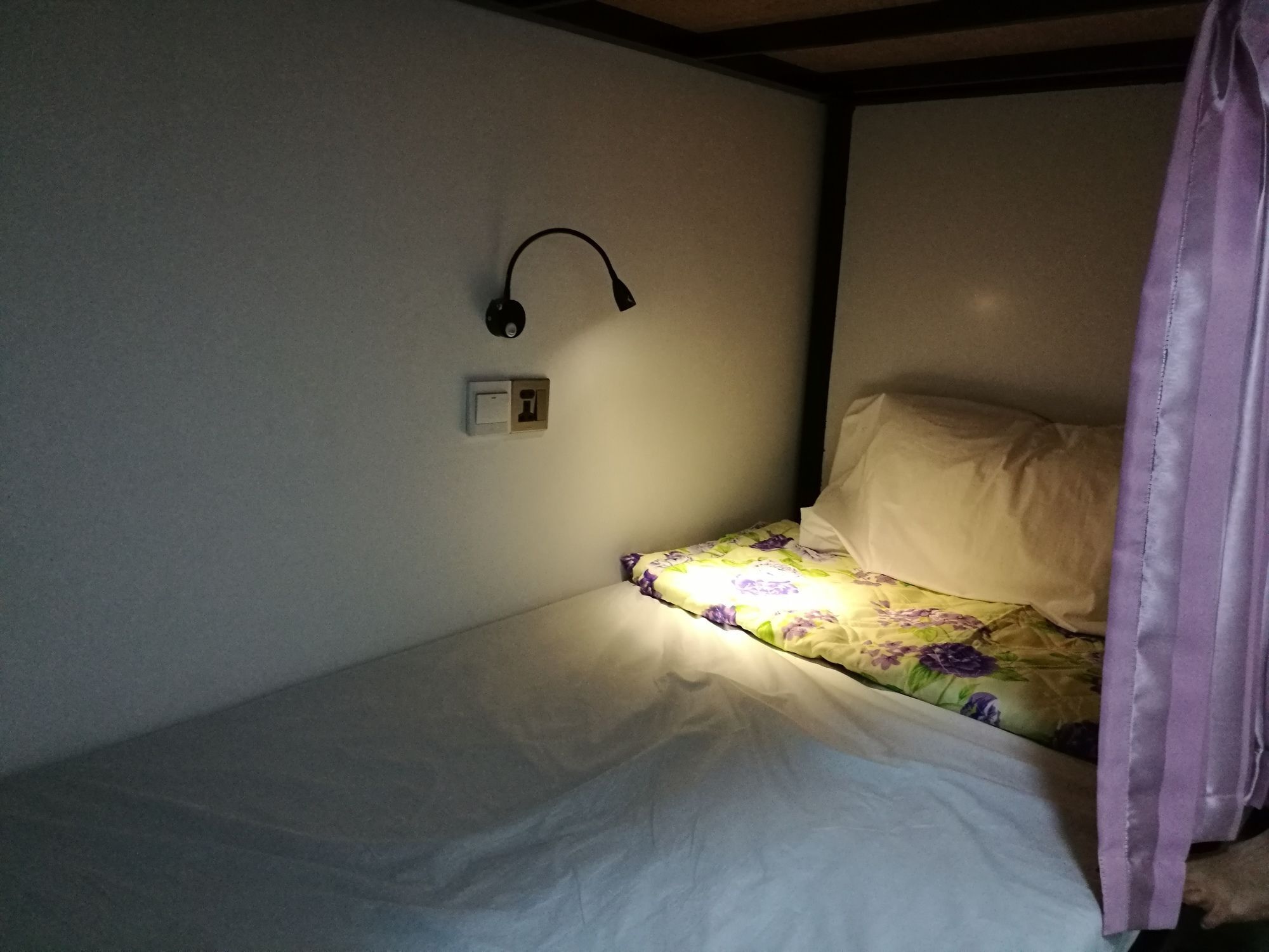 Dengba Hostel Γιανγκόν Εξωτερικό φωτογραφία