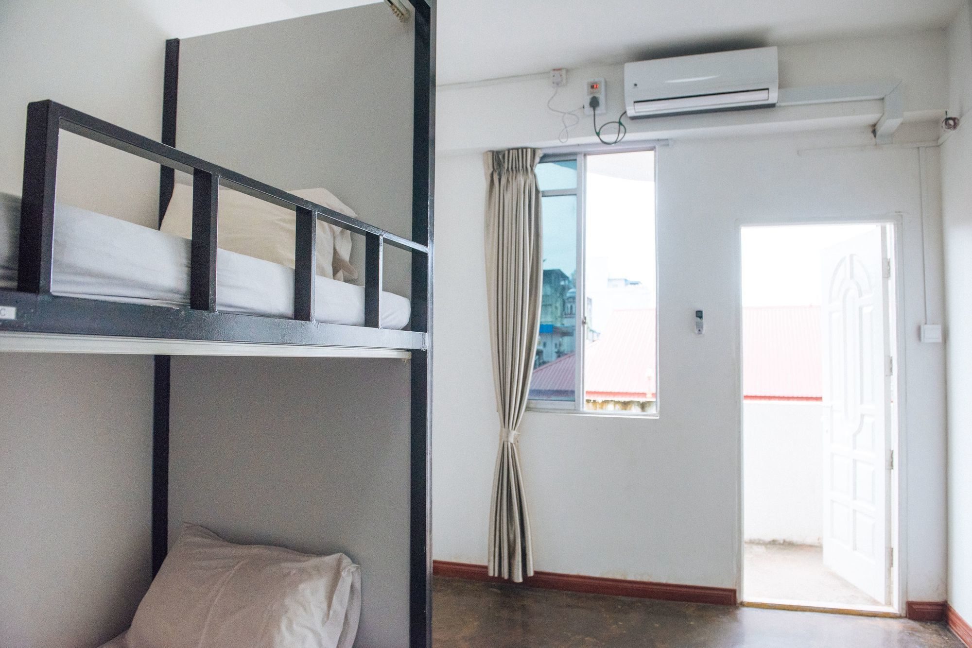 Dengba Hostel Γιανγκόν Εξωτερικό φωτογραφία